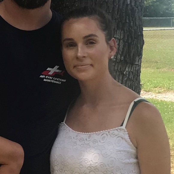 Meet your Posher, Amanda - Picture 1 of 1